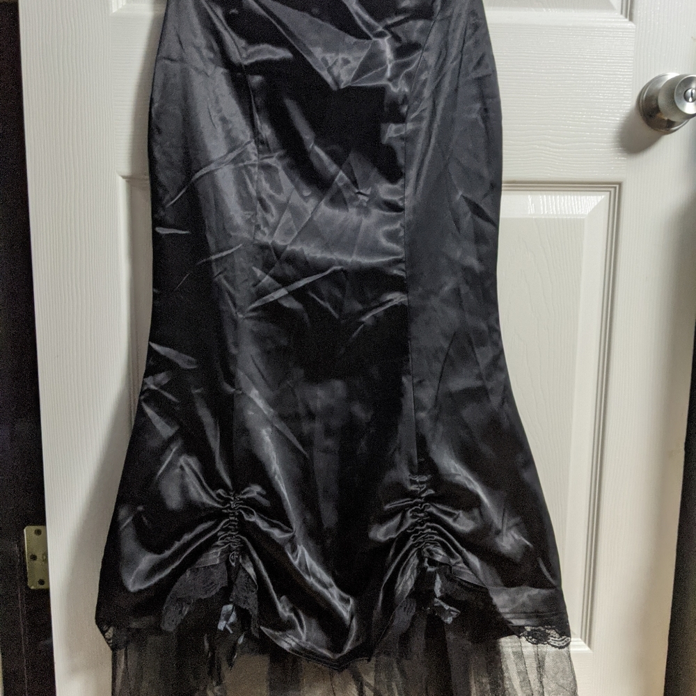 Queen of Darkness Gothic Black Satin Skirt w/Tulle